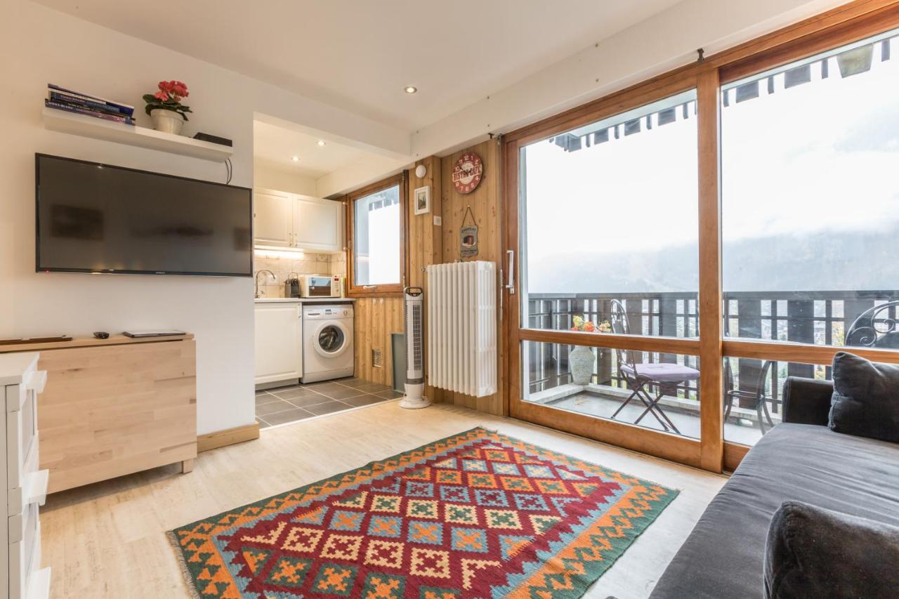 Apartment Le Pied Du Brevent - Walk To Ski Lift, Chamonix Getaway Exterior photo